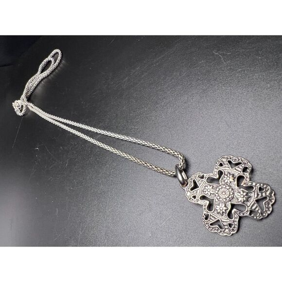 Premier Designs Cross Necklace - Picture 2 of 7